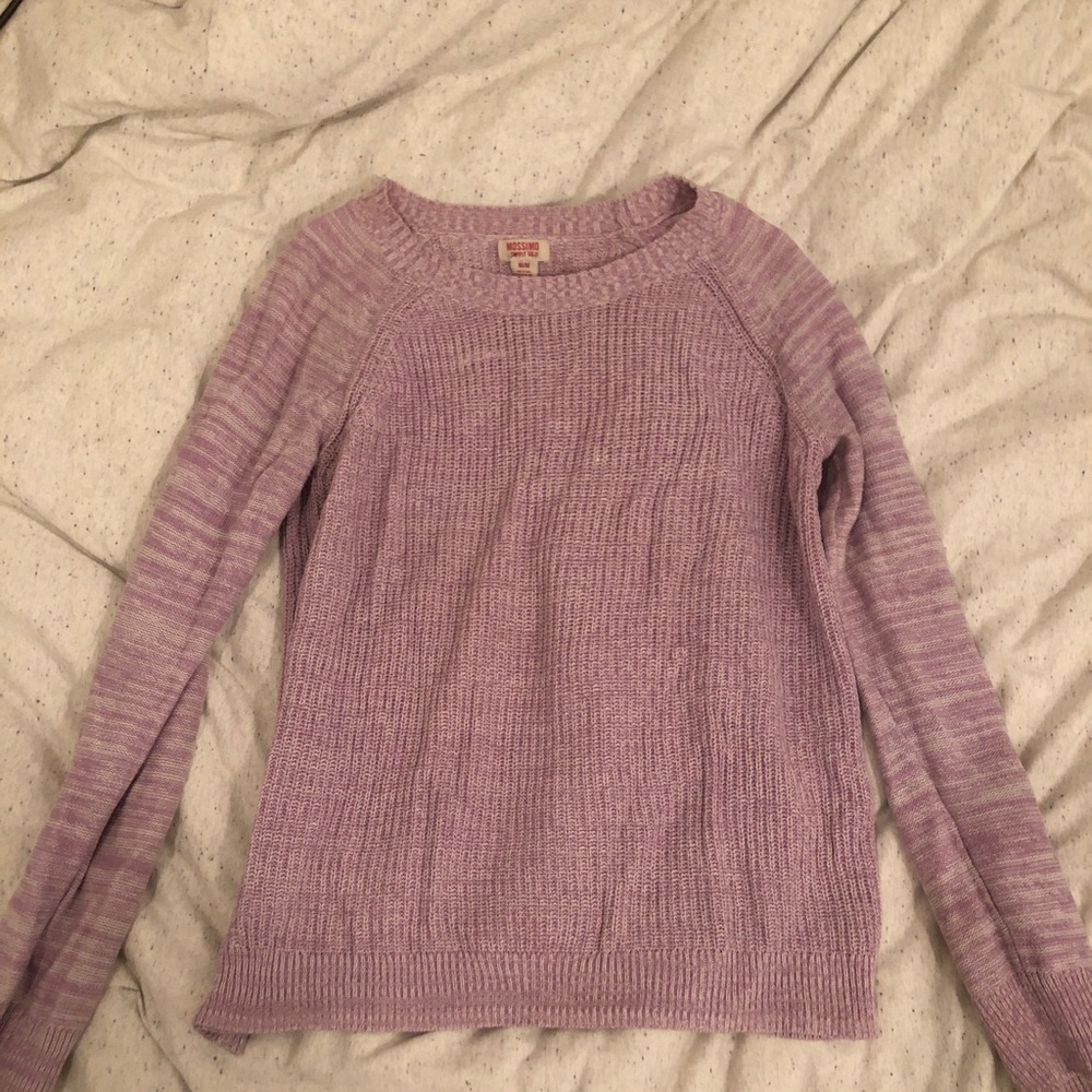 Lavender crew neck lightweight sweater